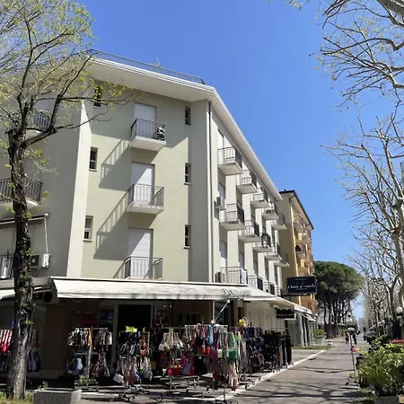 Spacious Flat In The Centre Of Bibione Apartamento Bibione